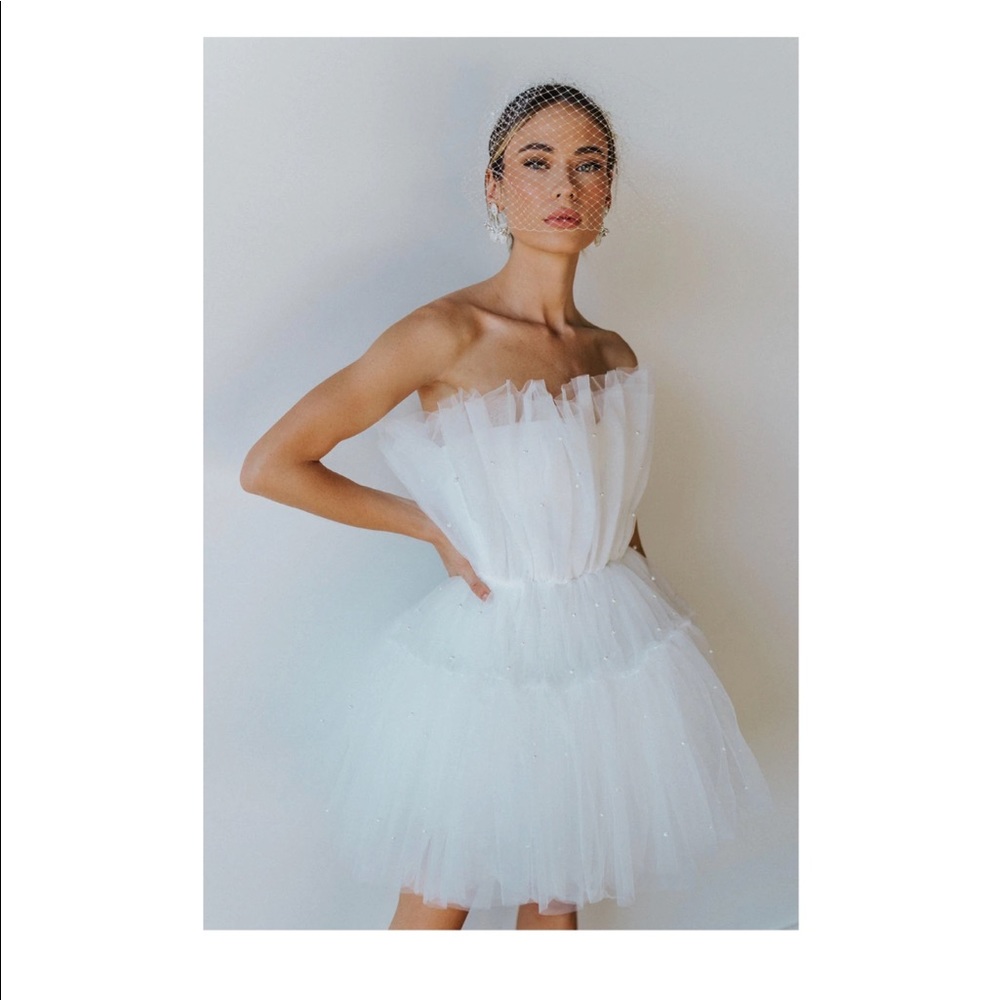Arlington Pearl Mini by Untamed Petals - XS
